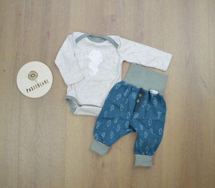 Baby Set Seepferdchen mit Pumphose aus Musselin, Detailfoto