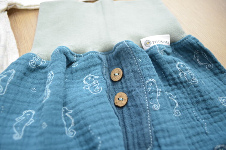 Baby Set Seepferdchen mit Pumphose aus Musselin, Detailfoto