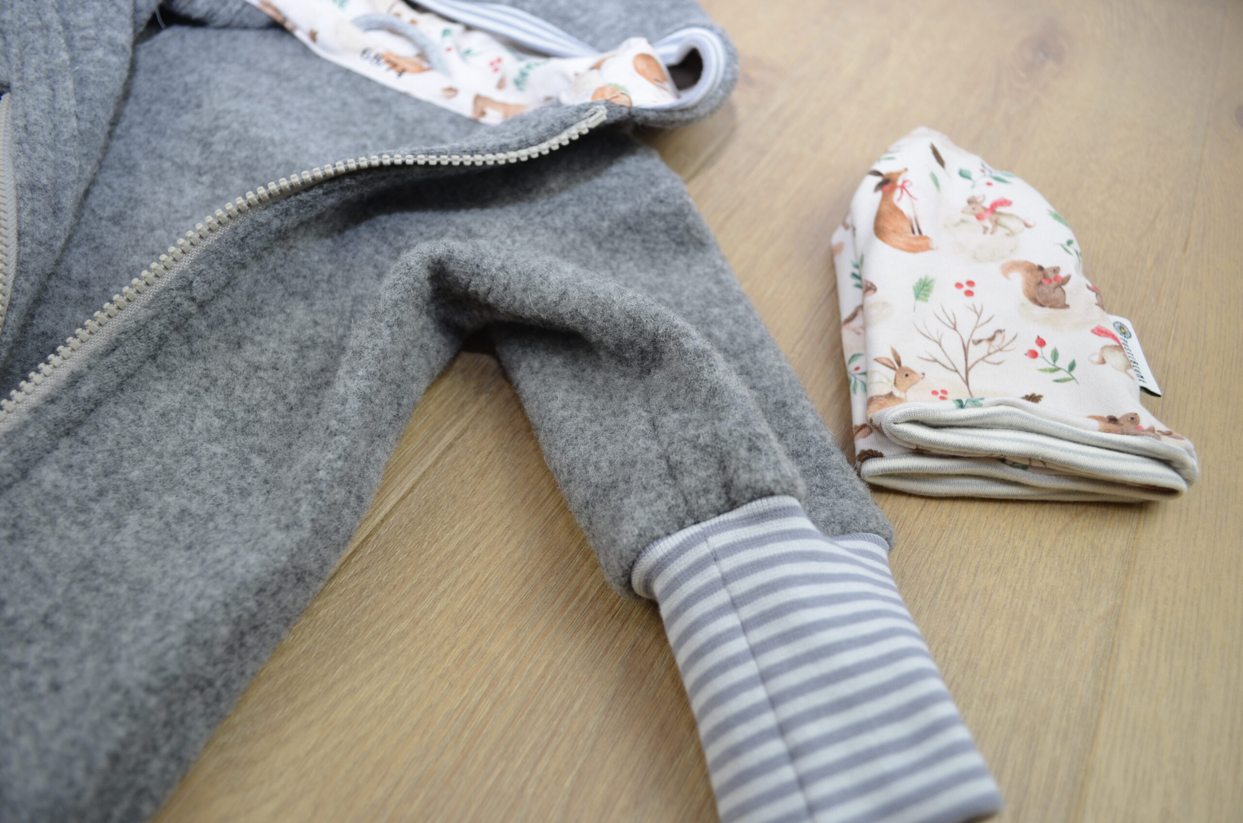 Wollfleeceoverall, grau meliert, Detailfoto